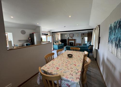 Open plan lounge, Kitchen Diner