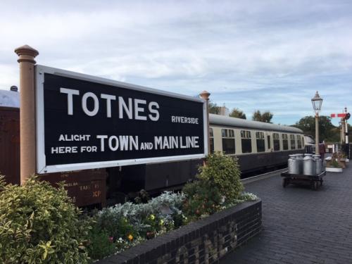 South Devon Railway - Steam Railway Journey between Buckfastleigh and Totnes 