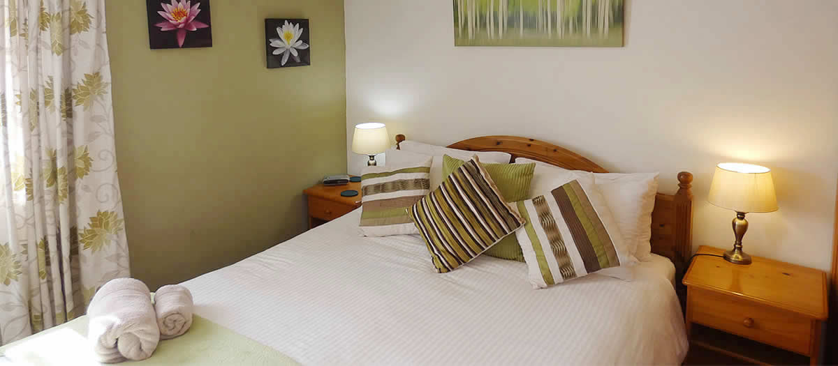 Moorview Cottage, slaapkamer met een kingsize bed